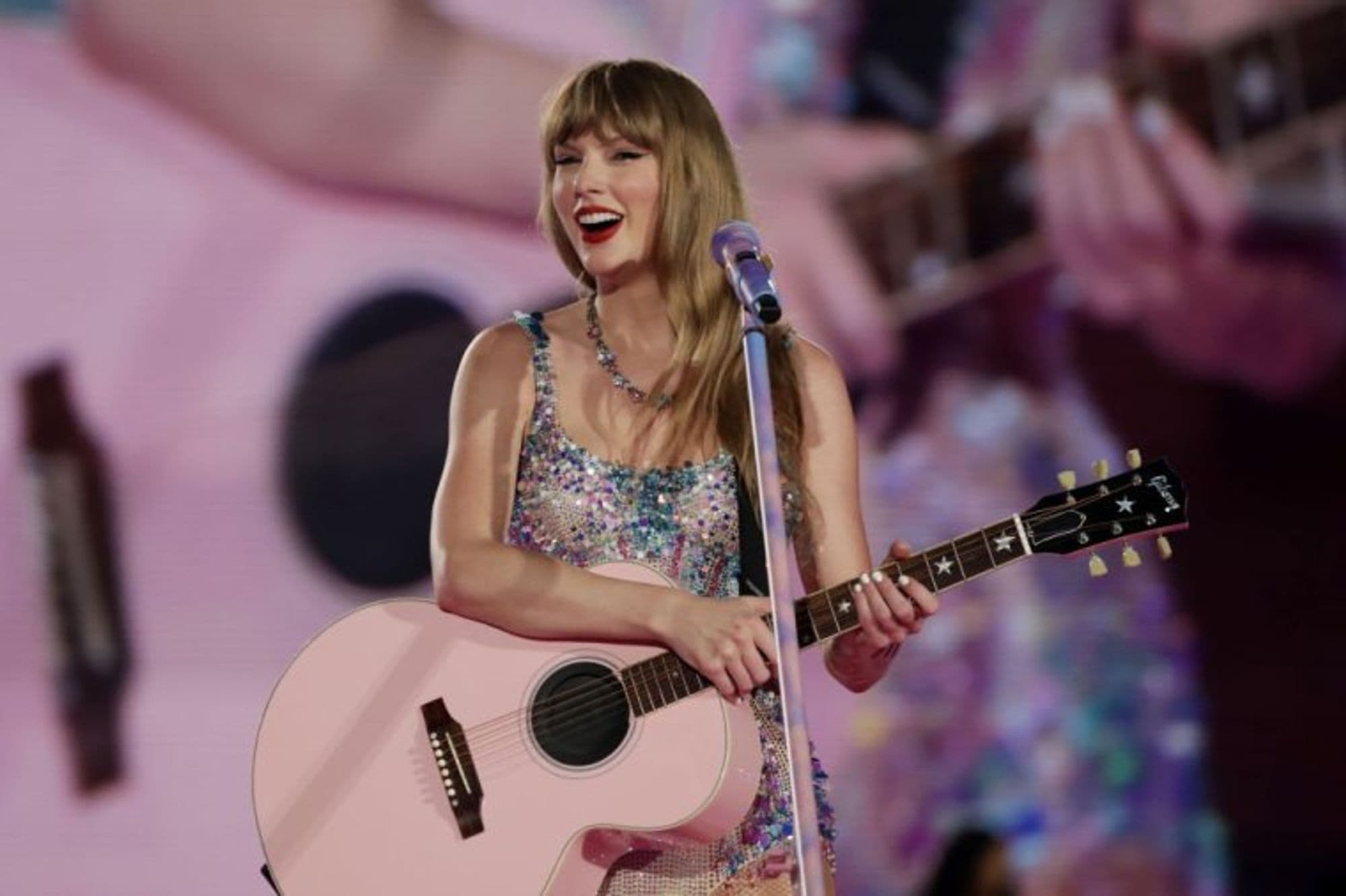 # Taylor Swift's Emotional Journey Through "So Long, London": A Musical Tribute to Lost Love
